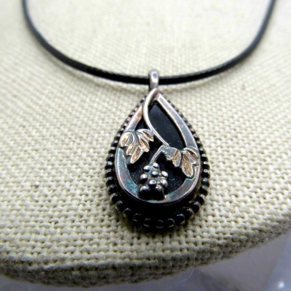 Vintage Carolyn Pollack Sterling Onyx Grape Cluster Necklace 20”
